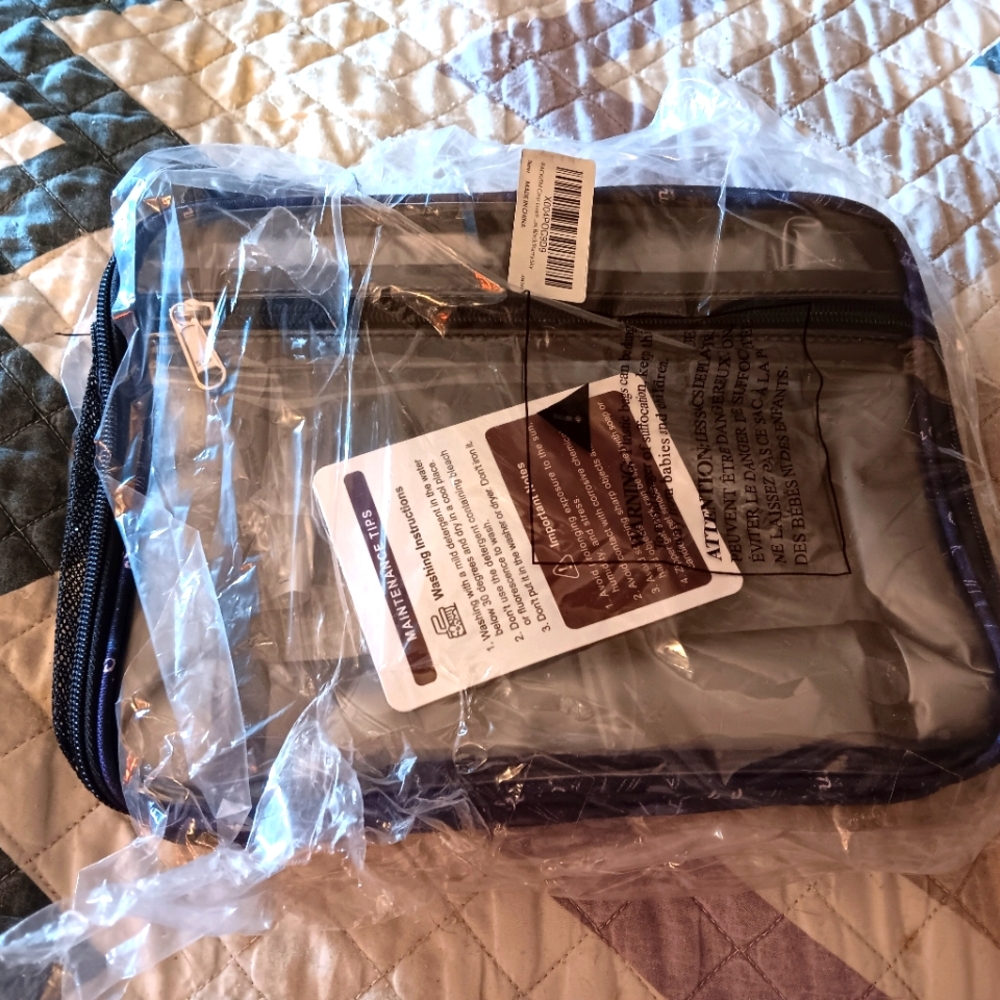 Lunch Box - Picture 2 of 6